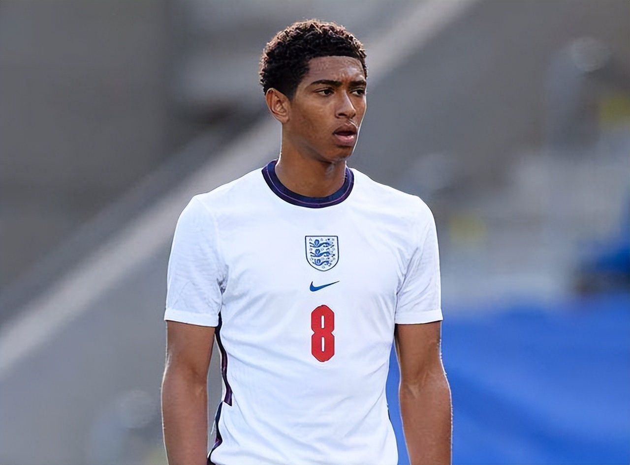 斯波：韦尔的进步源于日复一日的努力，胶着比赛让他增长经验（斯波：韦尔靠日积月累稳步提升，拉锯战为他增添实战经验）