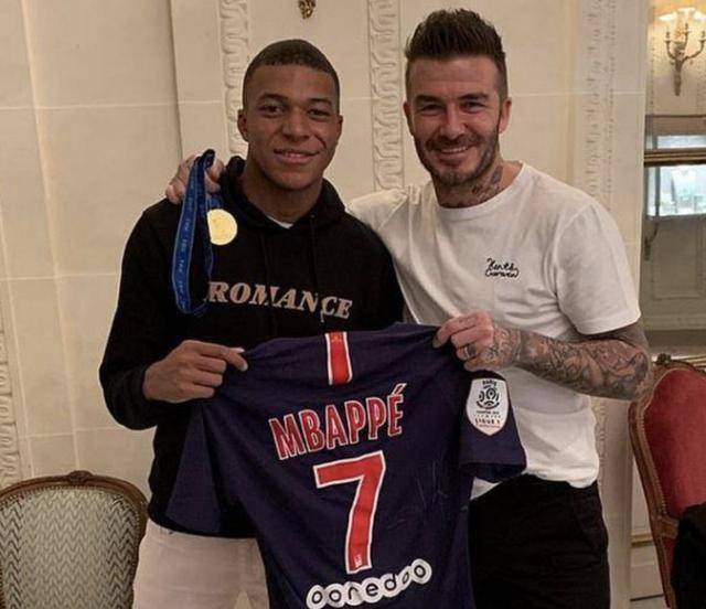 申花官方：今日一线队收假集结训练，阿苏埃、陈晋一等未归队（申花通报：一线队今日收假集训，阿苏埃、陈晋一等仍未归队）