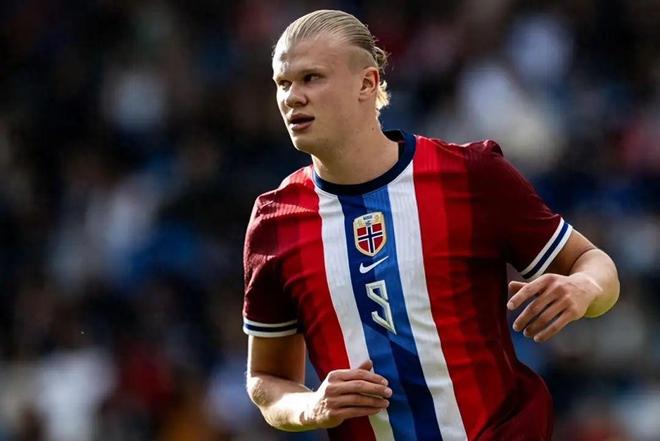 卡萨诺：孔蒂无论做什么都会被人挑刺，但那不勒斯现排名第一（卡萨诺：孔蒂做什么都有人挑刺，但那不勒斯暂居榜首）