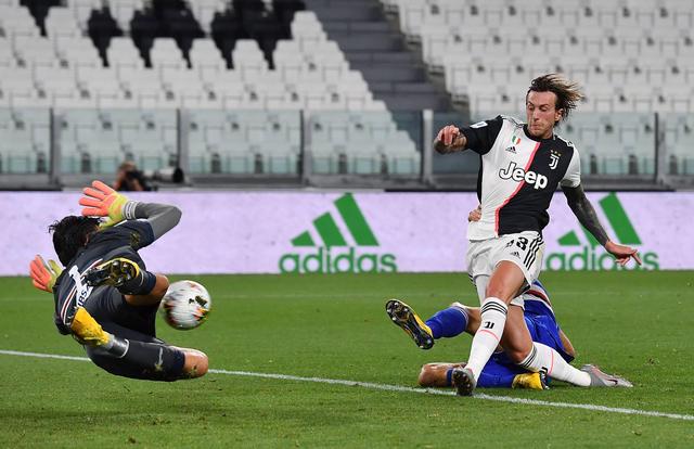 打破费兰悖论，费兰托雷斯帽子戏法！ 客场逆转皇家贝蒂斯！（费兰托雷斯帽子戏法破除费兰悖论，客场逆转皇家贝蒂斯）