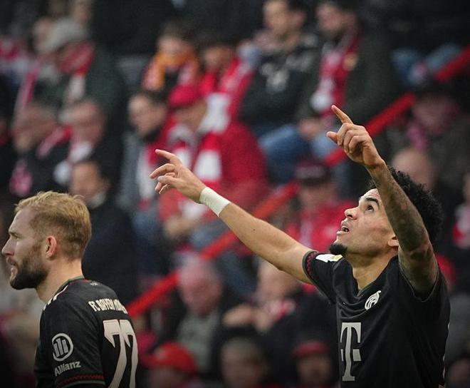 法媒：沙特胡拜尔库迪西亚愿花4000万欧引进法兰克福二门考阿（法媒：沙特胡拜尔库迪西亚愿斥资4000万欧签下法兰克福替补门将考阿）