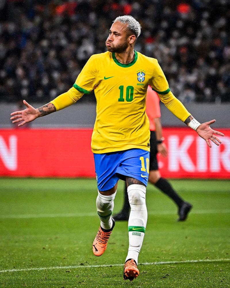 罗马诺：随着冬窗的临近，多家俱乐部对特狮的兴趣也在增加（罗马诺：冬窗将至，多家球队对特狮的关注升温）